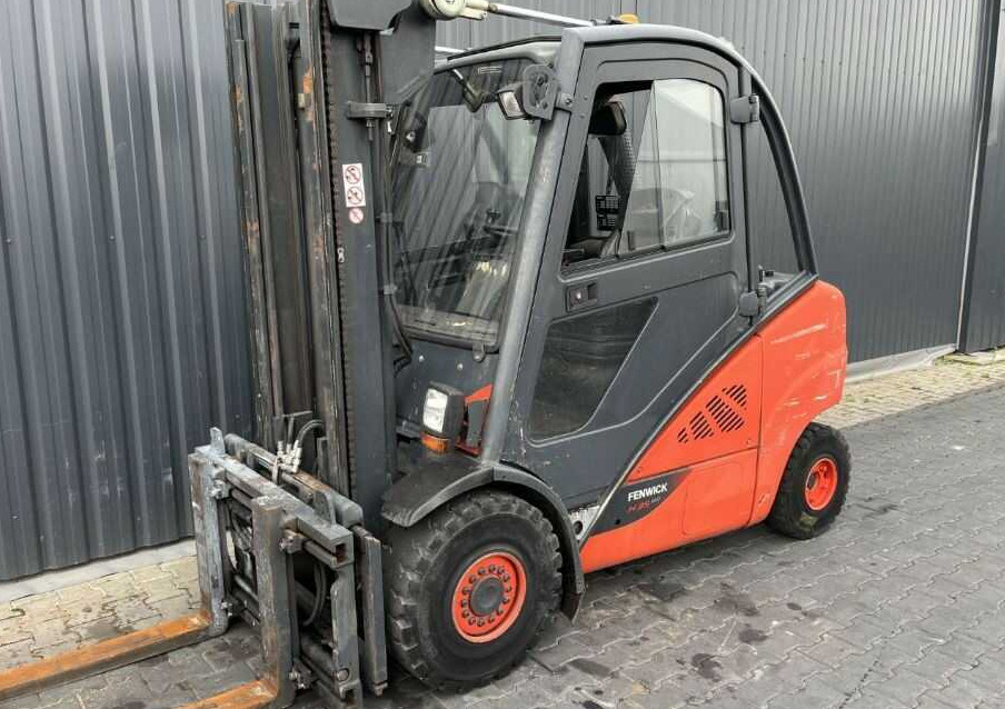 Linde H35D-02 - Empilhador a diesel: foto 1 Linde H35D-02 - Empilhador a diesel: foto 1