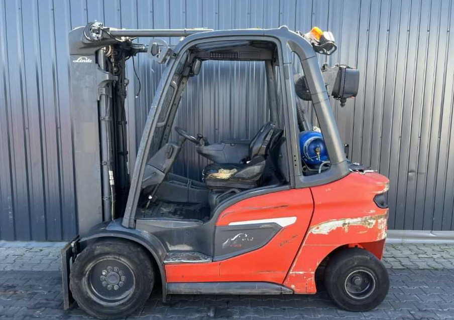 Linde H35T-01 - Empilhador a gás: foto 2 Linde H35T-01 - Empilhador a gás: foto 2