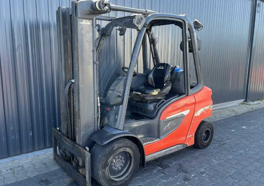 Linde H35T-01 - Empilhador a gás: foto 1 Linde H35T-01 - Empilhador a gás: foto 1