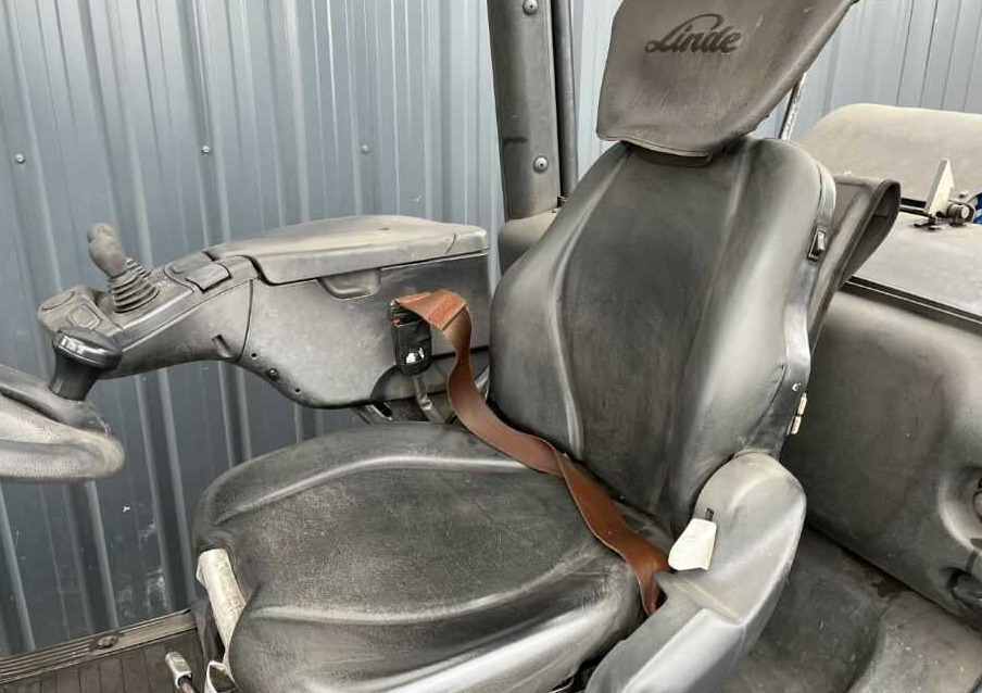 Linde H35T-02 - Empilhador a gás: foto 3 Linde H35T-02 - Empilhador a gás: foto 3