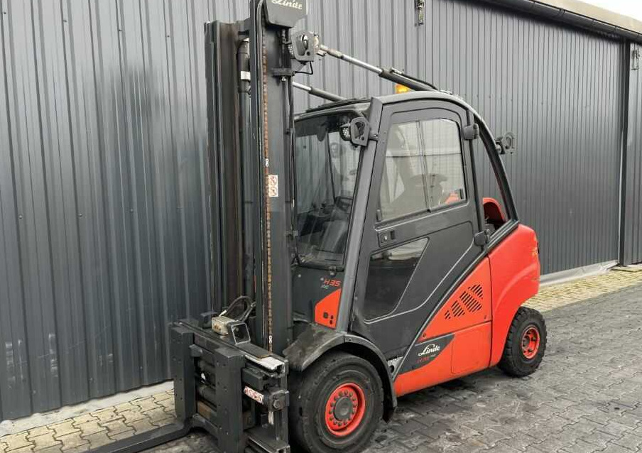 Linde H35T-02 - Empilhador a gás: foto 1 Linde H35T-02 - Empilhador a gás: foto 1