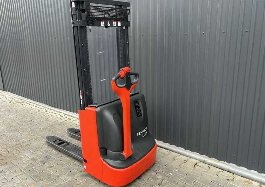 Linde L12 - Stacker: foto 3 Linde L12 - Stacker: foto 3