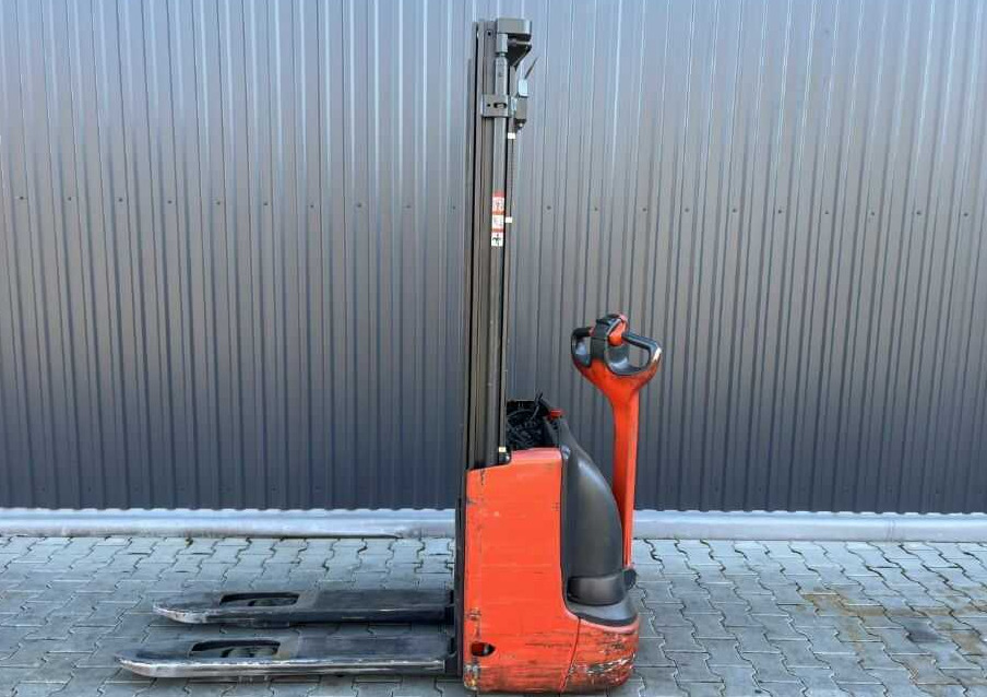 Linde L12 - Stacker: foto 2 Linde L12 - Stacker: foto 2