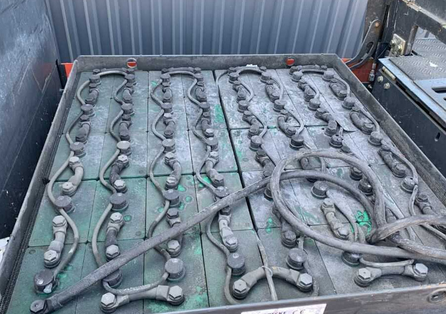 Trator elétrics Linde P250: foto 8 Trator elétrics Linde P250: foto 8