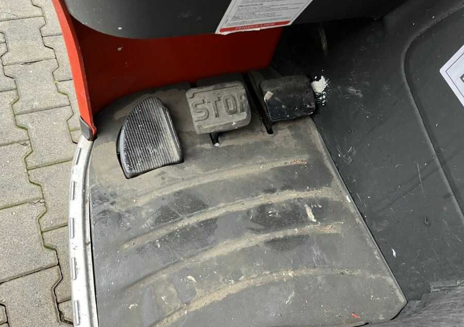 Empilhador retráctil Linde R14HD-01: foto 7