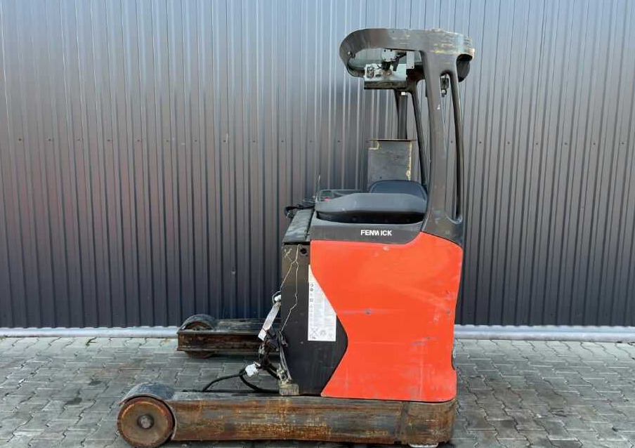 Linde R16HD-01 - Empilhador retráctil: foto 2 Linde R16HD-01 - Empilhador retráctil: foto 2