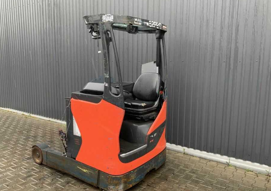 Linde R16HD-01 - Empilhador retráctil: foto 3 Linde R16HD-01 - Empilhador retráctil: foto 3