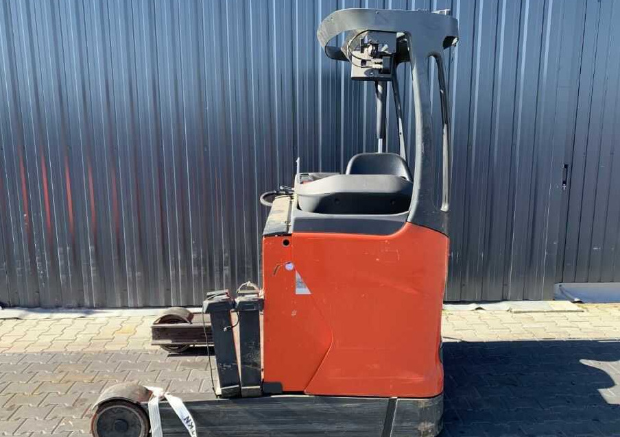 Linde R16HD-01 - Empilhador retráctil: foto 1 Linde R16HD-01 - Empilhador retráctil: foto 1
