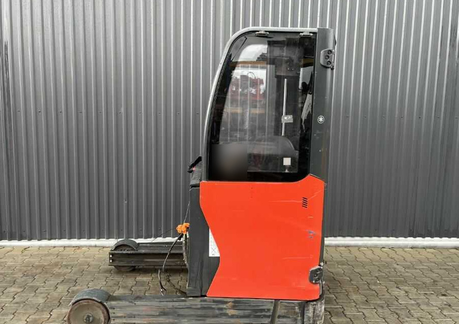 Linde R16HD-01 - Empilhador retráctil: foto 2 Linde R16HD-01 - Empilhador retráctil: foto 2
