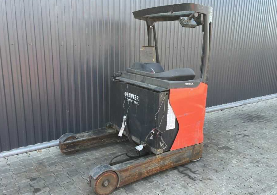 Linde R16HD-01 - Empilhador retráctil: foto 1 Linde R16HD-01 - Empilhador retráctil: foto 1