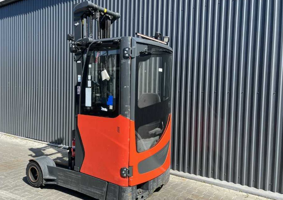 Linde R20G-01 - Empilhador retráctil: foto 3 Linde R20G-01 - Empilhador retráctil: foto 3