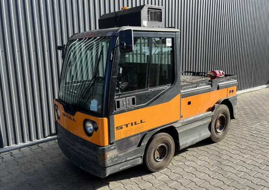 Still R07-25 - Trator elétrics: foto 1 Still R07-25 - Trator elétrics: foto 1