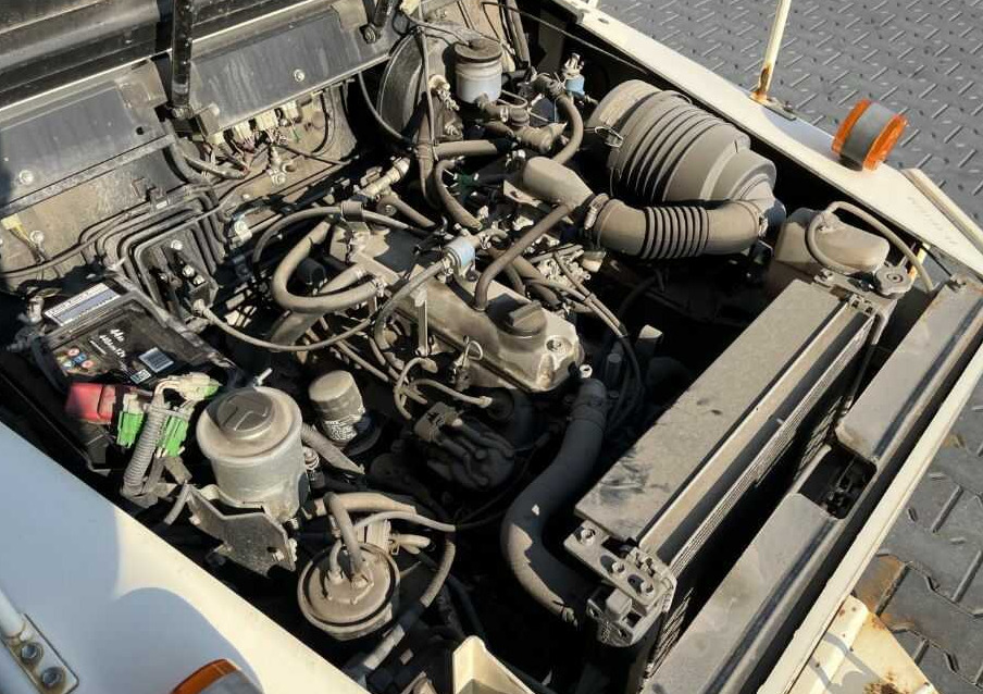 Toyota 2TG20 - Trator elétrics: foto 1 Toyota 2TG20 - Trator elétrics: foto 1