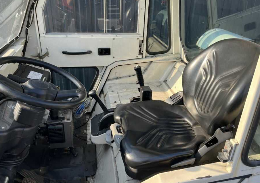 Toyota 2TG20 - Trator elétrics: foto 4 Toyota 2TG20 - Trator elétrics: foto 4