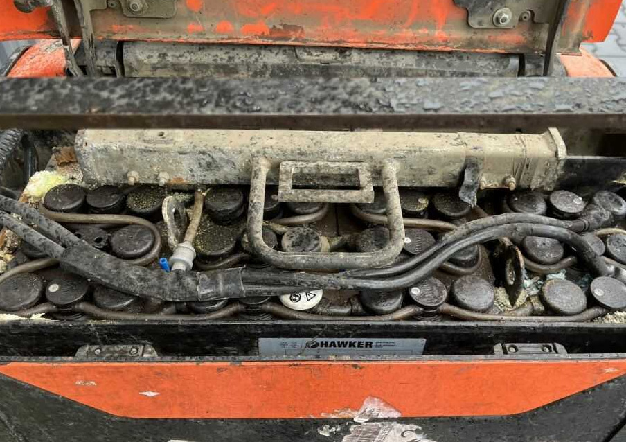 Toyota LPE200 - Porta-palete: foto 5 Toyota LPE200 - Porta-palete: foto 5