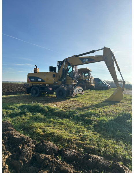 Escavadeira de rodas Caterpillar M322D VAH: foto 16 Escavadeira de rodas Caterpillar M322D VAH: foto 16