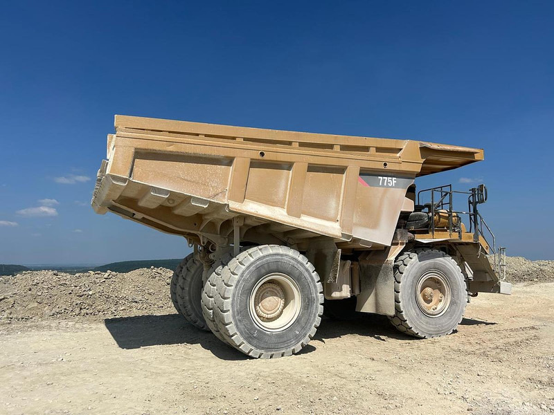 Caterpillar Rebuilt 775F - - Dumper: foto 1 Caterpillar Rebuilt 775F - - Dumper: foto 1