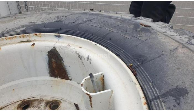 DUNLOP 12.00R20 SP931 - Jantes e pneus: foto 2 DUNLOP 12.00R20 SP931 - Jantes e pneus: foto 2