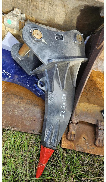 KBKC KBKC06 - Escarificador: foto 1 KBKC KBKC06 - Escarificador: foto 1