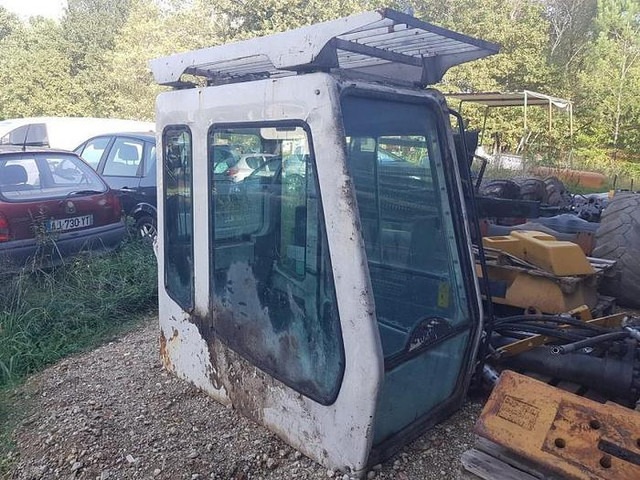 Liebherr A904 R904 A914 R914 A924 R924 A934 R934 A944 R944 A954 R954 - - Cabine para Máquina de construção: foto 3 Liebherr A904 R904 A914 R914 A924 R924 A934 R934 A944 R944 A954 R954 - - Cabine para Máquina de construção: foto 3