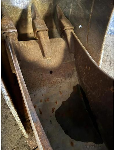 Volvo EC220 - Balde: foto 2 Volvo EC220 - Balde: foto 2