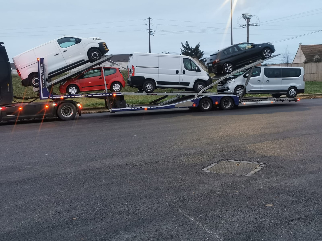Semi-reboque transporte de veículos Vega Trailer 2 Axle Jeep Transporter (Vehicles): foto 23