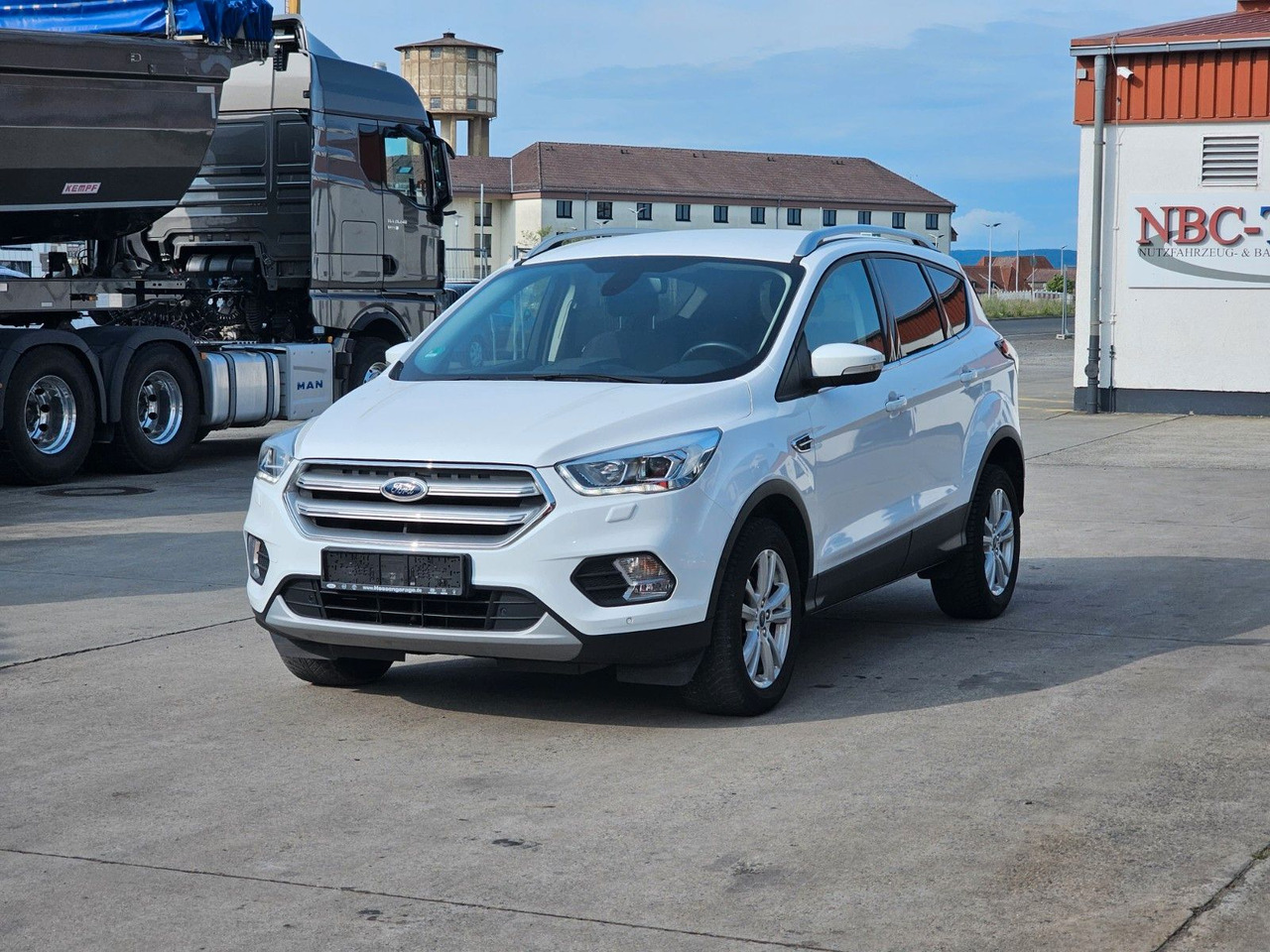 Ford Kuga Cool & Connect - SUV: foto 3 Ford Kuga Cool & Connect - SUV: foto 3