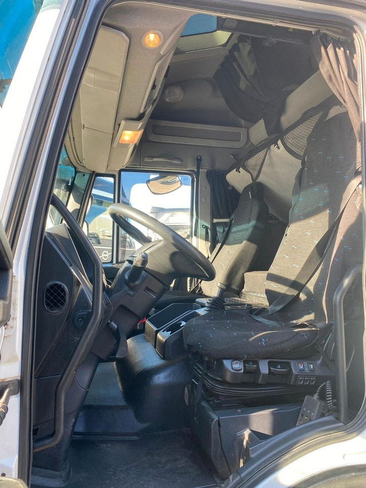 Locação financeira de  Iveco EUROCARGO 120E250 * MOTORSCHADEN * SCHLAFKABINE Iveco EUROCARGO 120E250 * MOTORSCHADEN * SCHLAFKABINE: foto 18