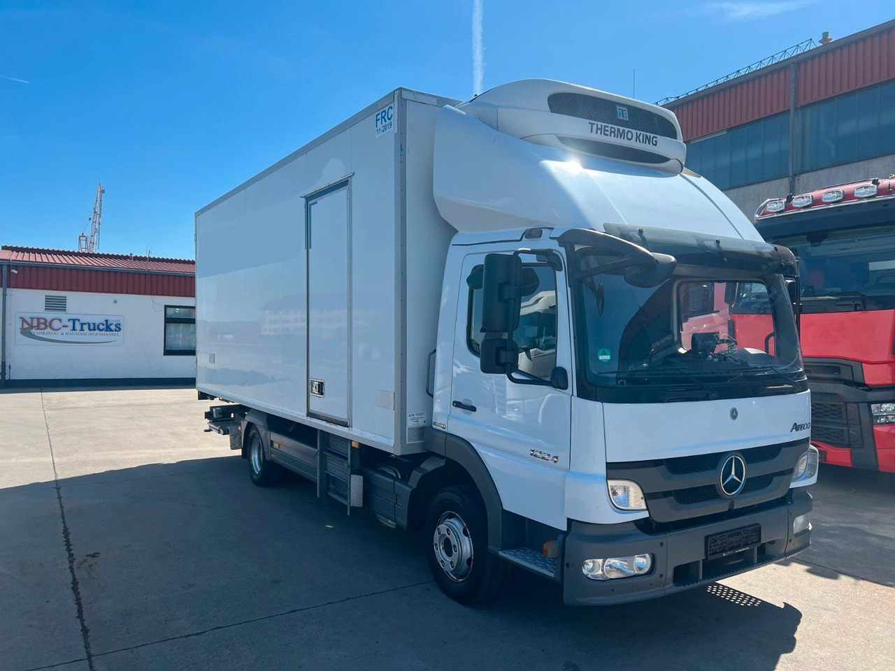Mercedes-Benz Atego 1224 * KLIMA * THERMO KING * BÄR 1,5t * - Camião frigorífico: foto 3 Mercedes-Benz Atego 1224 * KLIMA * THERMO KING * BÄR 1,5t * - Camião frigorífico: foto 3