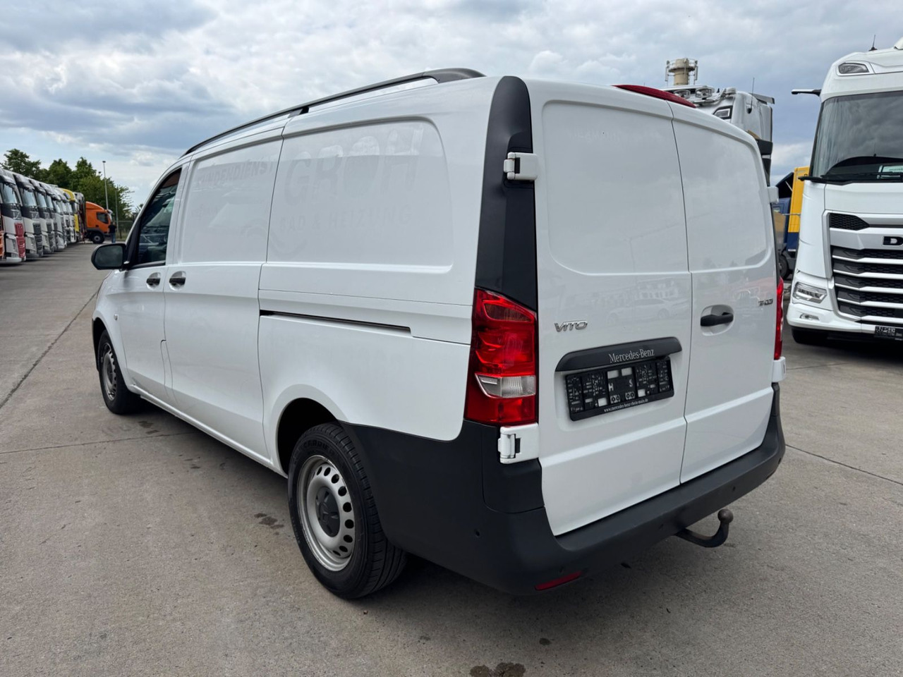 Mercedes-Benz VITO 111 CDI * LANG * KLIMA * SCHIEBETÜR R & L * - Furgão de passageiros: foto 5 Mercedes-Benz VITO 111 CDI * LANG * KLIMA * SCHIEBETÜR R & L * - Furgão de passageiros: foto 5
