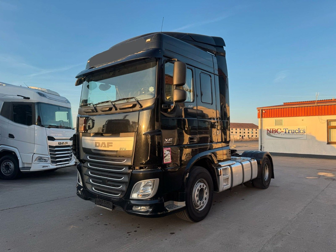DAF XF 440*RETARDER*STANDKLIMA*KOMPRESSOR*ADR*SC * - Tractor: foto 1 DAF XF 440*RETARDER*STANDKLIMA*KOMPRESSOR*ADR*SC * - Tractor: foto 1