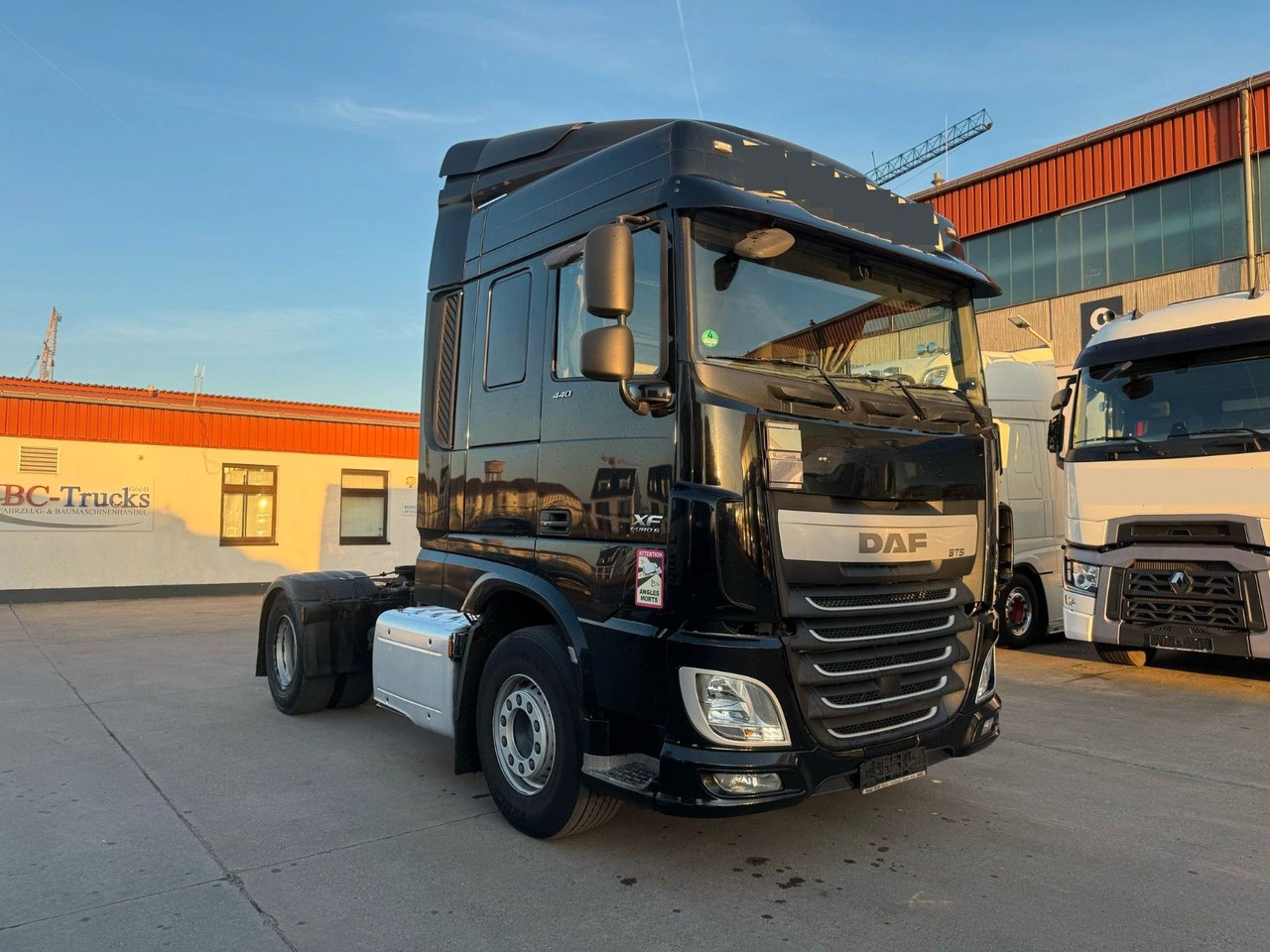 DAF XF 440*RETARDER*STANDKLIMA*KOMPRESSOR*ADR*SC * - Tractor: foto 4 DAF XF 440*RETARDER*STANDKLIMA*KOMPRESSOR*ADR*SC * - Tractor: foto 4