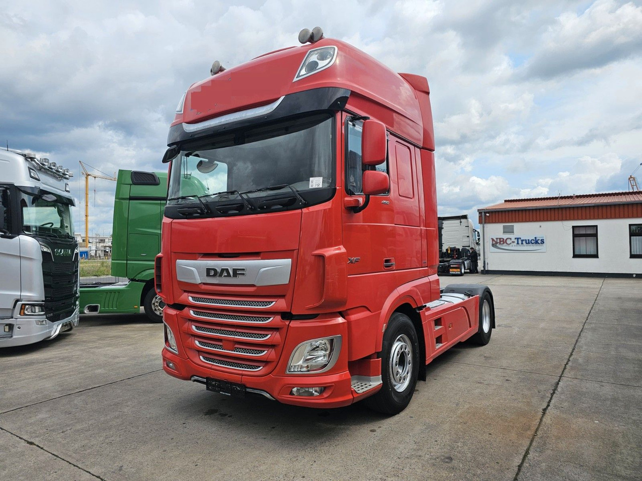 DAF XF 450 FT * STANDKLIMA &-HEIZUNG * ACC * 2X TANK - Tractor: foto 1 DAF XF 450 FT * STANDKLIMA &-HEIZUNG * ACC * 2X TANK - Tractor: foto 1