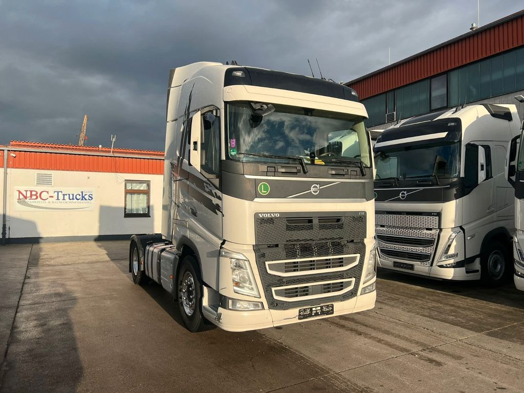 Volvo FH 500 * GLOBETROTTER * 2x TANK * - Tractor: foto 1 Volvo FH 500 * GLOBETROTTER * 2x TANK * - Tractor: foto 1