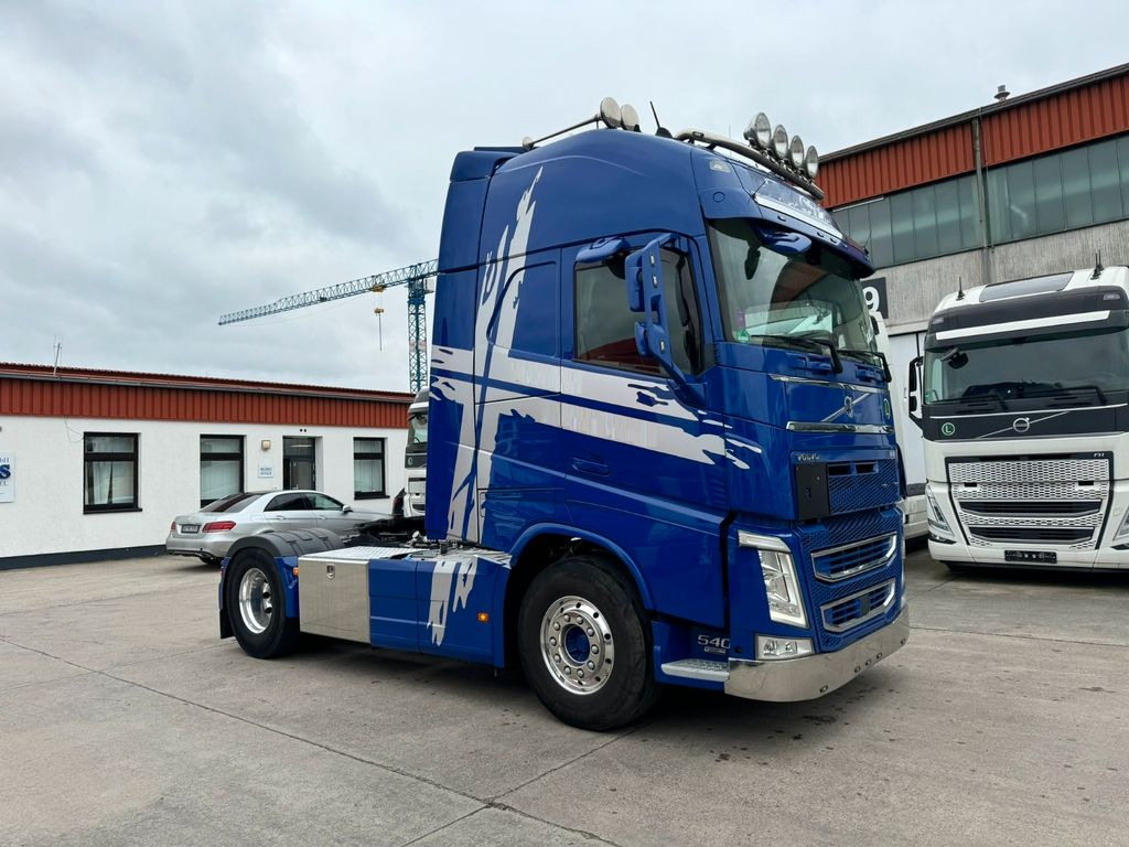 Volvo FH 540 XL *ADR*LEDER * TOP* STANDKLIMA * - Tractor: foto 2 Volvo FH 540 XL *ADR*LEDER * TOP* STANDKLIMA * - Tractor: foto 2