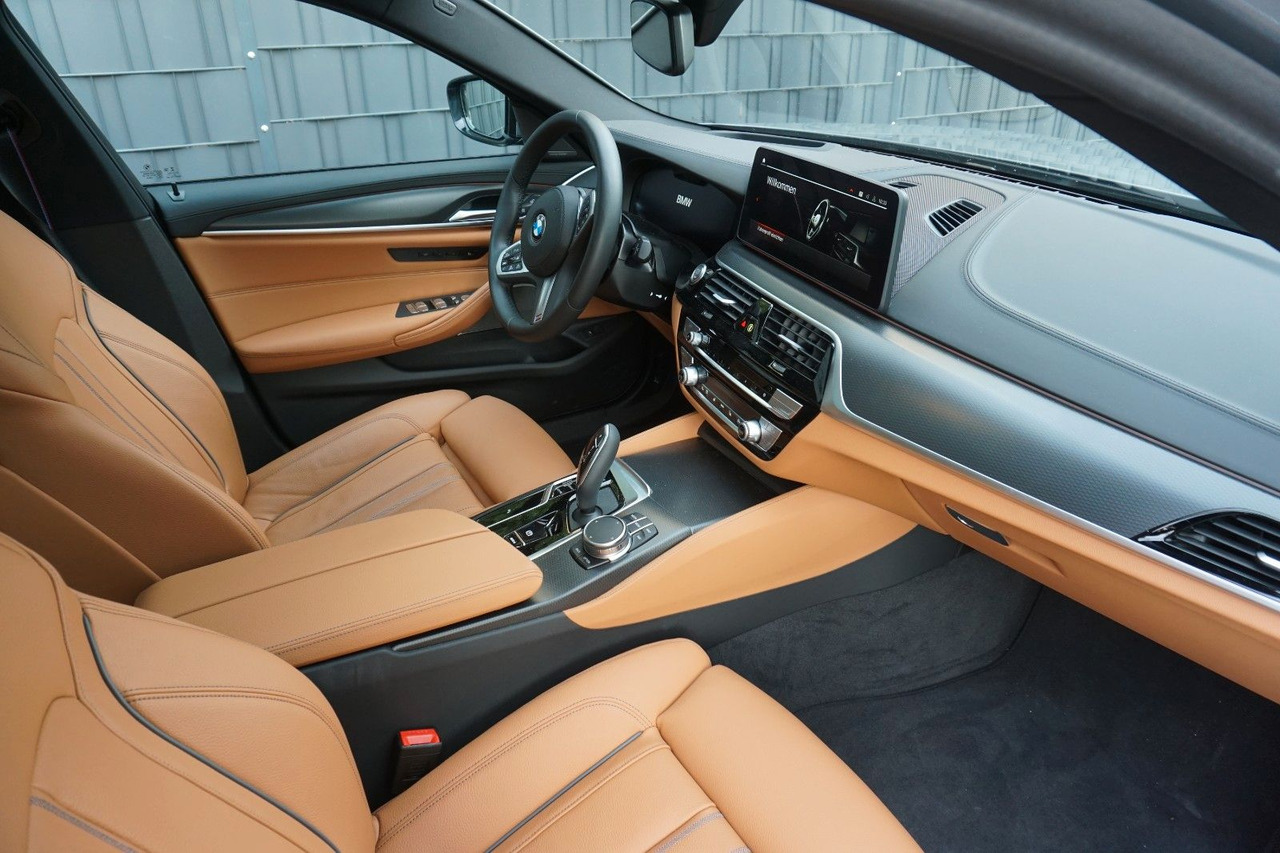 BMW 530 xDrive Touríng - Carrinha: foto 4 BMW 530 xDrive Touríng - Carrinha: foto 4