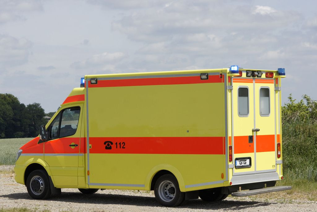 Ambulância Mercedes-Benz Sprinter 519  // Mod. 2017 // 1 J Garantie // Mercedes-Benz Sprinter 519  // Mod. 2017 // 1 J Garantie //: foto 6