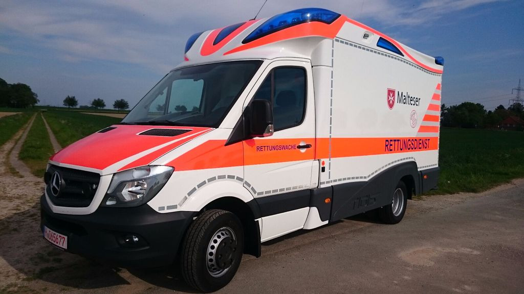 Mercedes-Benz Tigis Mod 2016 wie neu Mercedes-Benz Tigis Mod 2016 wie neu - Ambulância: foto 3 Mercedes-Benz Tigis Mod 2016 wie neu Mercedes-Benz Tigis Mod 2016 wie neu - Ambulância: foto 3