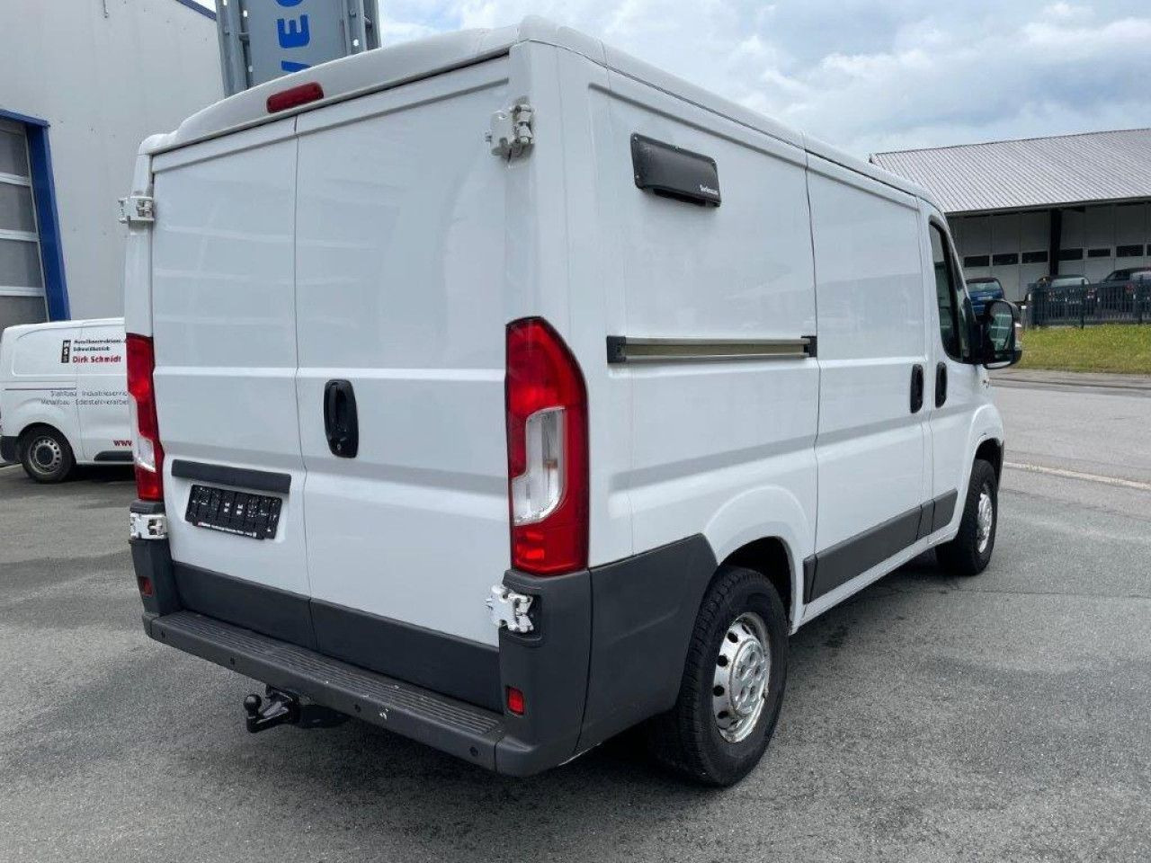 Fiat Ducato 30 130 M-Jet L1H1 Euro6 Klima AHK ZV - Furgão compacto: foto 3 Fiat Ducato 30 130 M-Jet L1H1 Euro6 Klima AHK ZV - Furgão compacto: foto 3