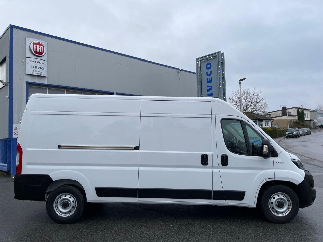 Fiat Ducato 35 180-MJet L4H2 Euro6 Klima AHK Navi ZV - Furgão: foto 3 Fiat Ducato 35 180-MJet L4H2 Euro6 Klima AHK Navi ZV - Furgão: foto 3