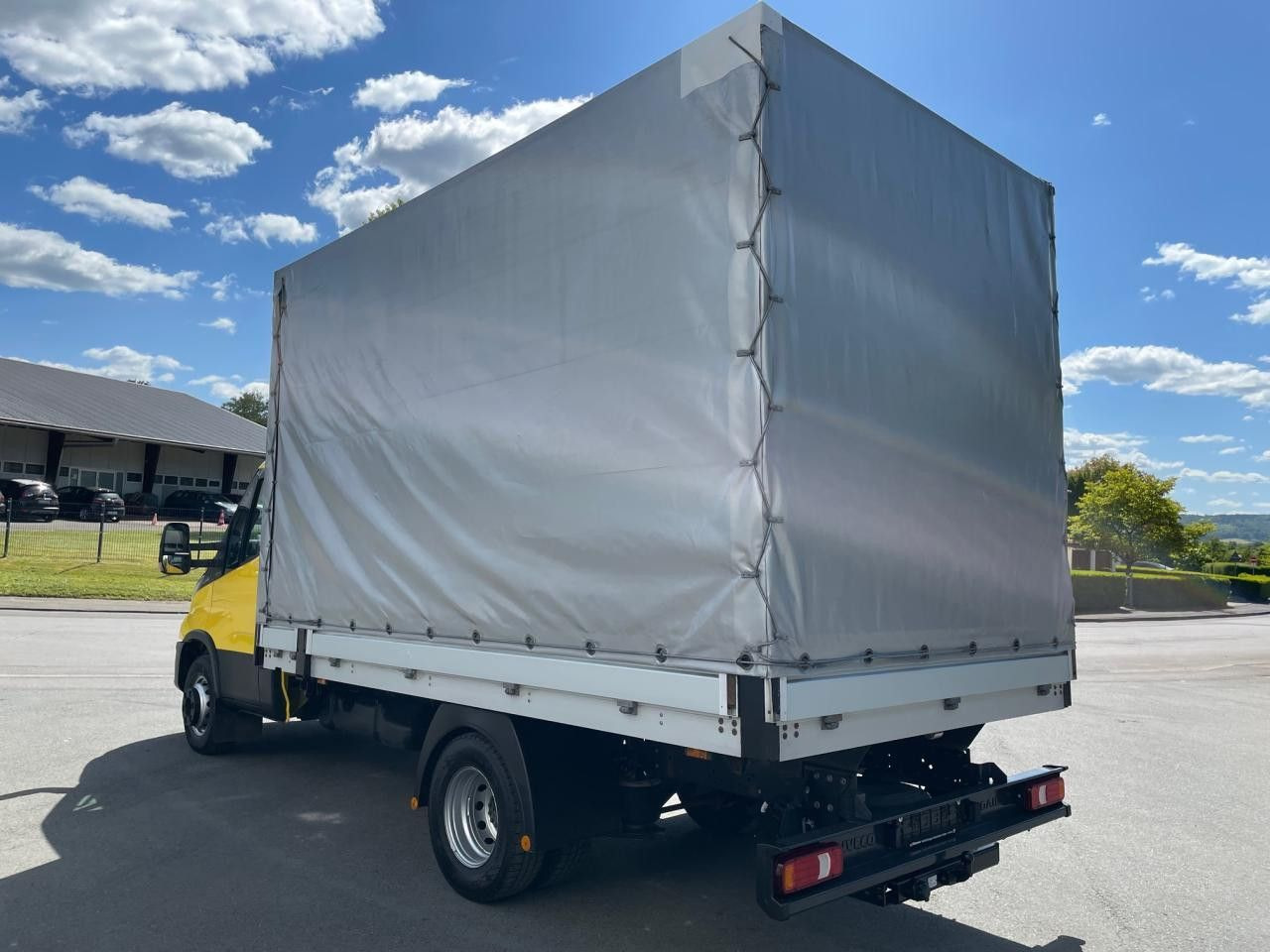 Iveco Daily 70C21HA8/P (72C) Euro6 Klima AHK Navi ZV - Carrinha de lona: foto 5 Iveco Daily 70C21HA8/P (72C) Euro6 Klima AHK Navi ZV - Carrinha de lona: foto 5