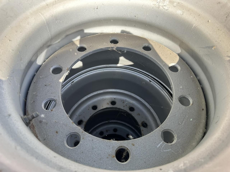 4 Banden - Pneu para Camião: foto 5 4 Banden - Pneu para Camião: foto 5