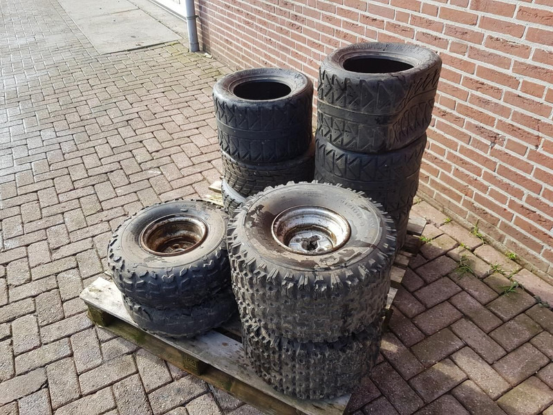 Banden voor de Yamaha breeze - Jantes e pneus: foto 3 Banden voor de Yamaha breeze - Jantes e pneus: foto 3