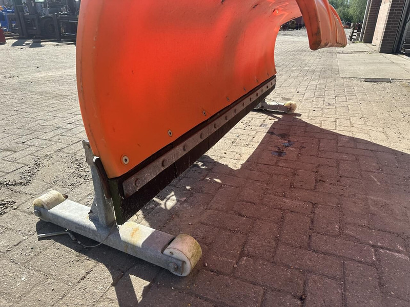 NIDO  - Lâmina limpa-neves: foto 4 NIDO  - Lâmina limpa-neves: foto 4