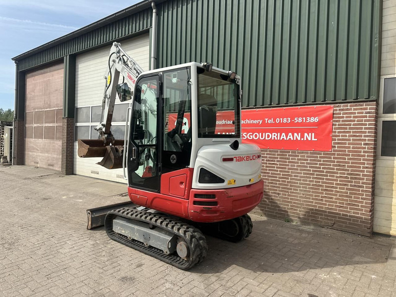 Takeuchi Kraan TB230 - Gebruikt - Mini escavadeira: foto 2 Takeuchi Kraan TB230 - Gebruikt - Mini escavadeira: foto 2