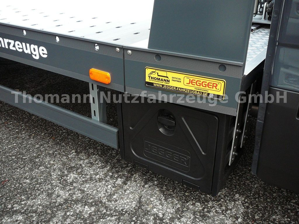 Iveco Daily 35S18 Autotransporter Aut. Luftfed. NAVI - Camião transporte de veículos, Veículo comercial: foto 4 Iveco Daily 35S18 Autotransporter Aut. Luftfed. NAVI - Camião transporte de veículos, Veículo comercial: foto 4