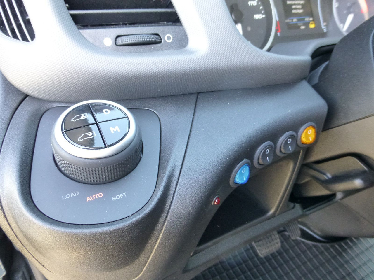 Caminhão reboque Iveco Daily 35S18 Autotransporter  NAVI Schlafkabine: foto 21