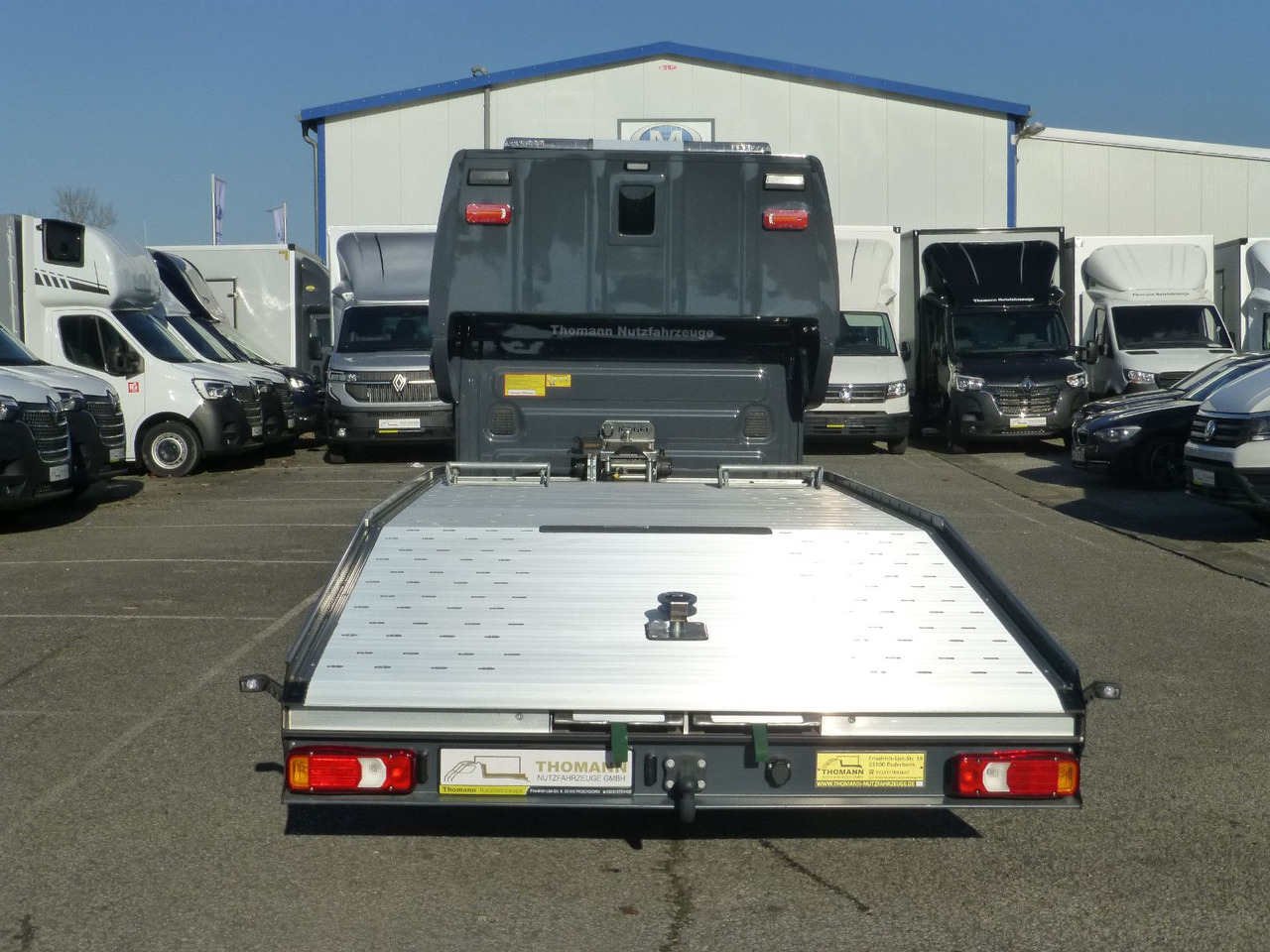 Caminhão reboque Iveco Daily 35S18 Autotransporter  NAVI Schlafkabine: foto 7