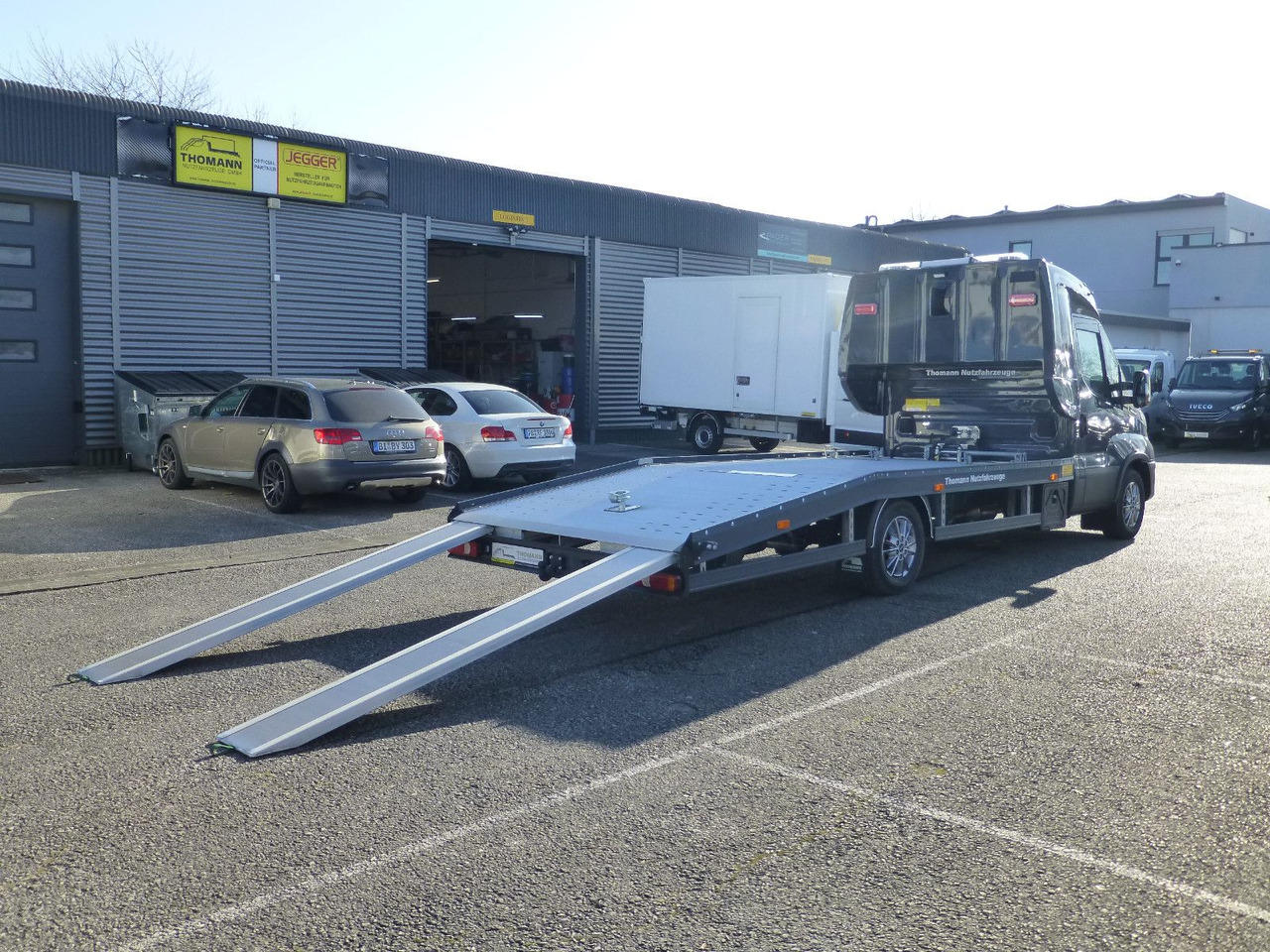 Caminhão reboque Iveco Daily 35S18 Autotransporter  NAVI Schlafkabine: foto 6