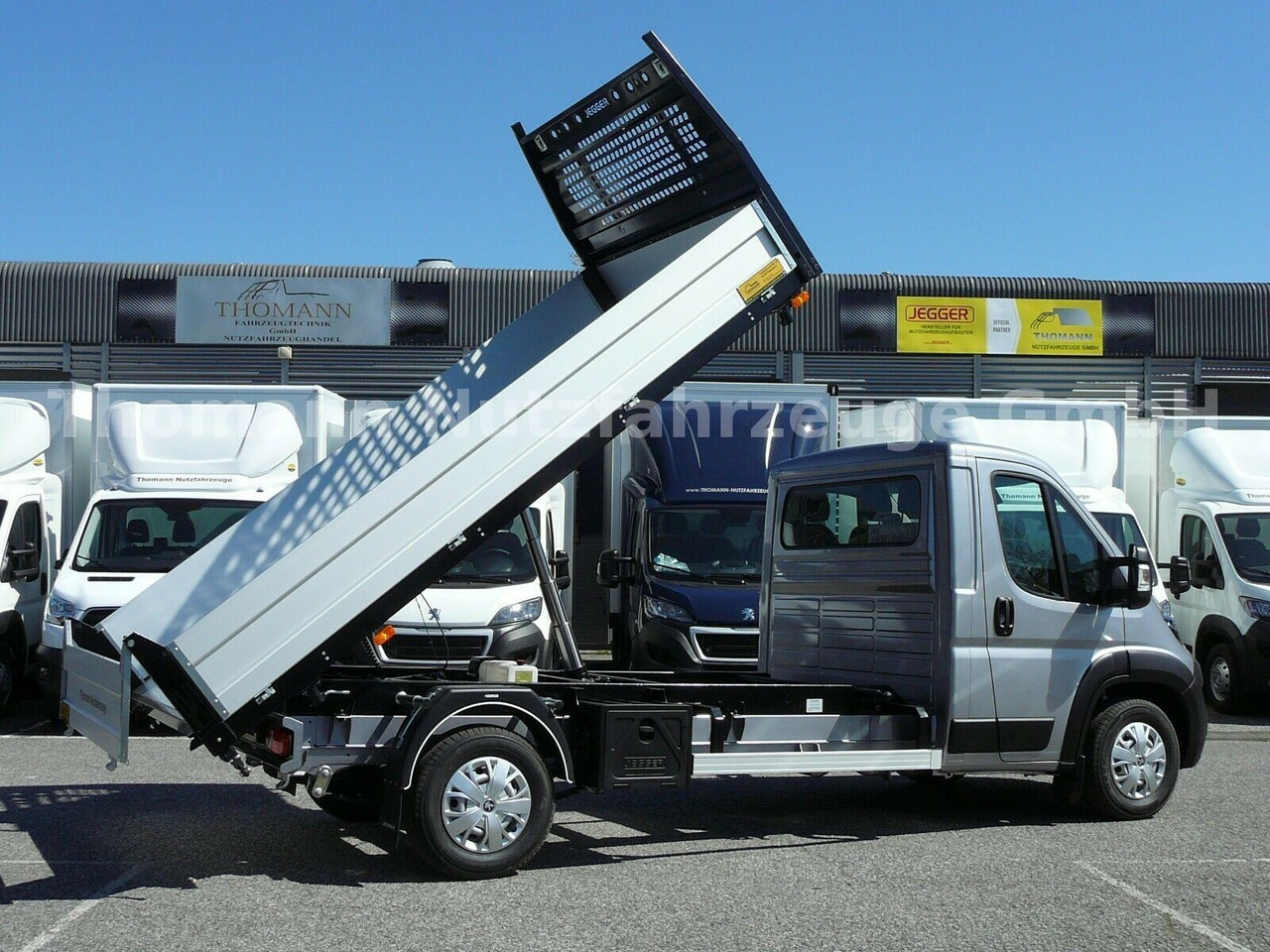 Peugeot Boxer Pritsche 3 Seiten Kipper Premiumaufbau Peugeot Boxer Pritsche 3 Seiten Kipper Premiumaufbau - Carrinha basculante: foto 3 Peugeot Boxer Pritsche 3 Seiten Kipper Premiumaufbau Peugeot Boxer Pritsche 3 Seiten Kipper Premiumaufbau - Carrinha basculante: foto 3